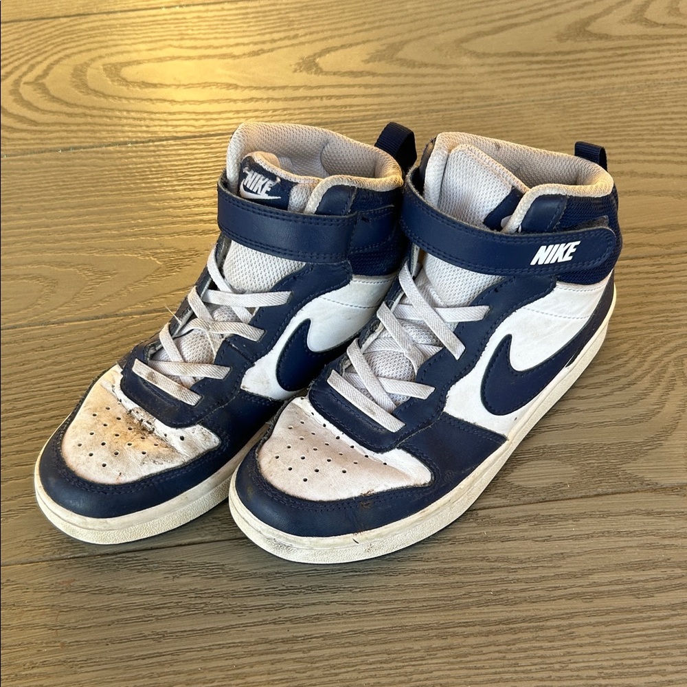 Nike Kids Sneakers - Navy and White